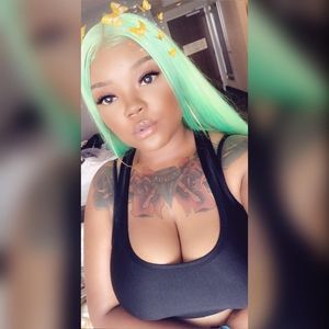 Meet your Posher, Ernestine